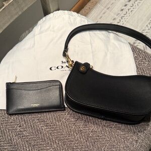 Coach Black Shoulder Bag and Cardholder Set